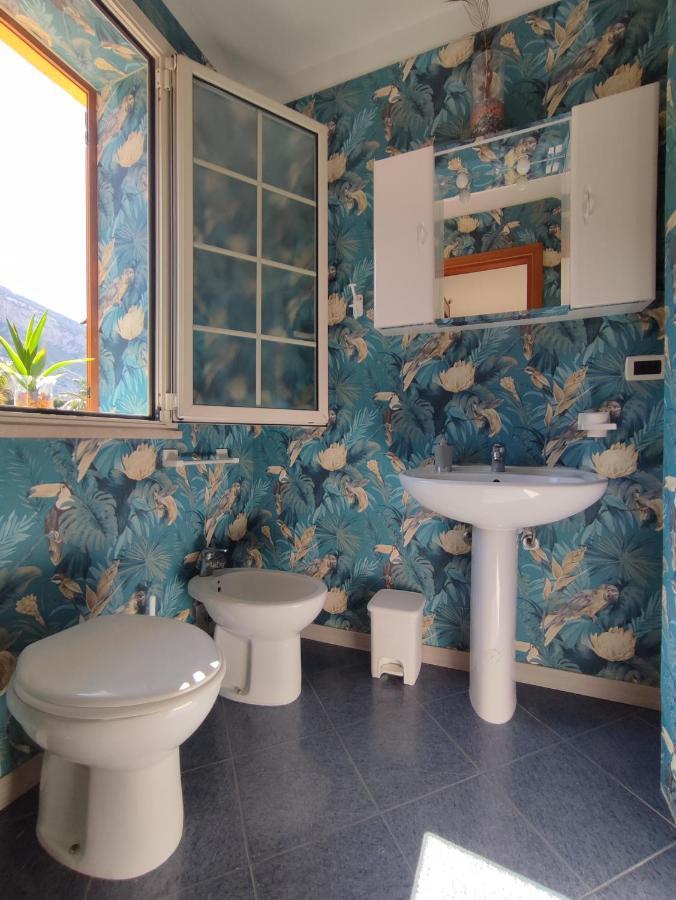 Casa Vacanze Isolotto إزولا ديلي فيمين المظهر الخارجي الصورة