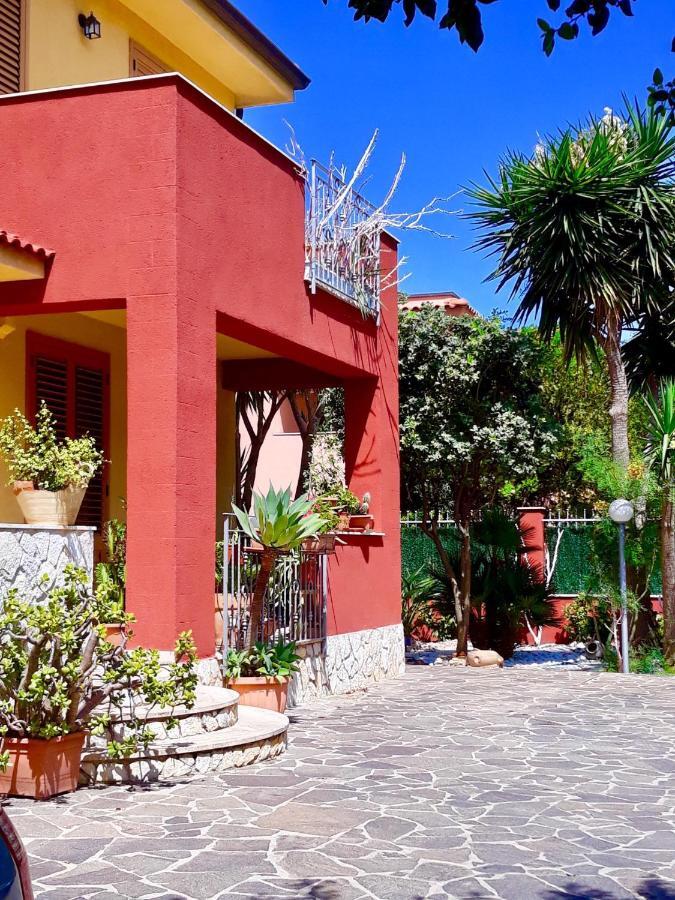 Casa Vacanze Isolotto إزولا ديلي فيمين المظهر الخارجي الصورة