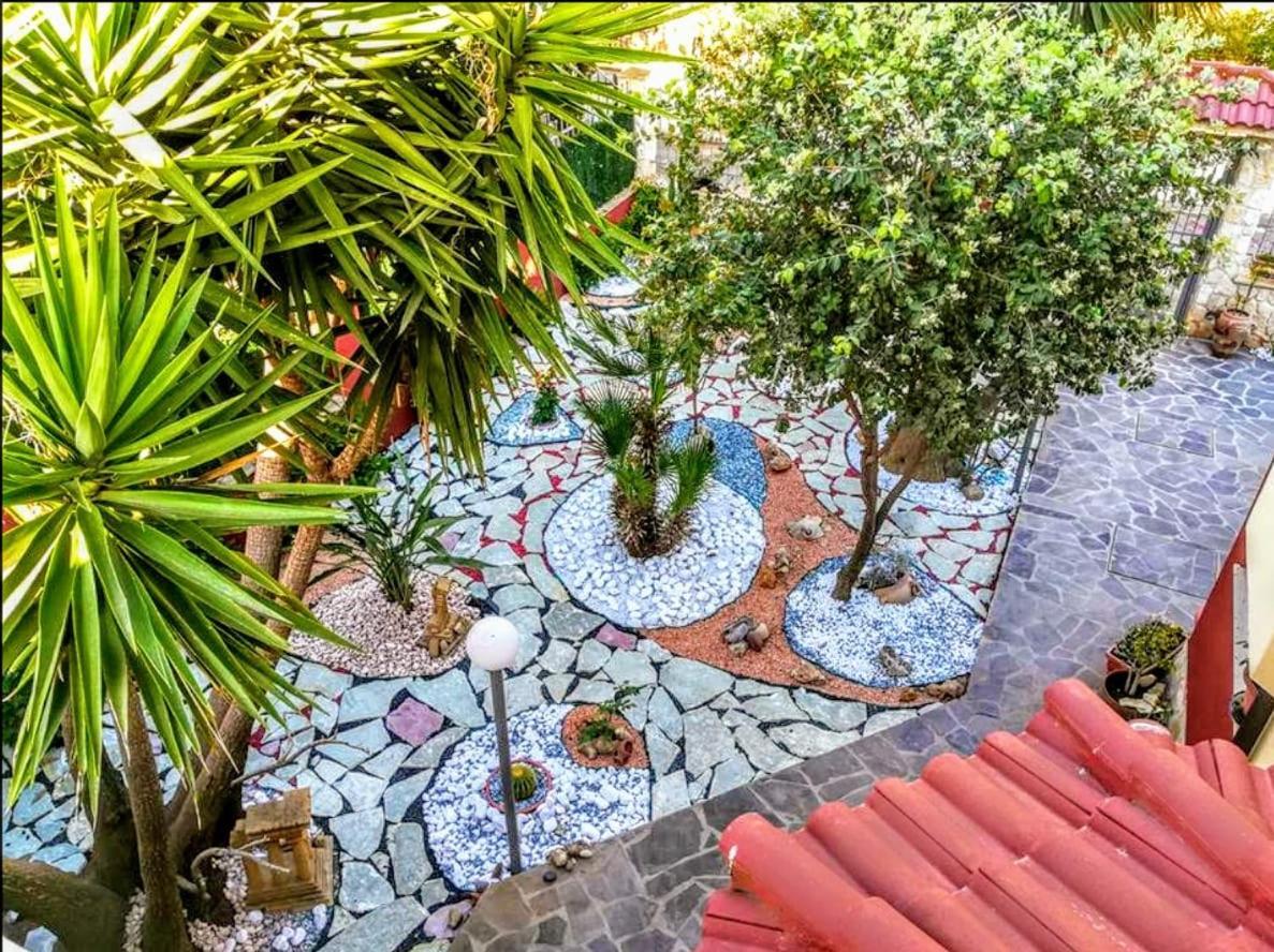 Casa Vacanze Isolotto إزولا ديلي فيمين المظهر الخارجي الصورة